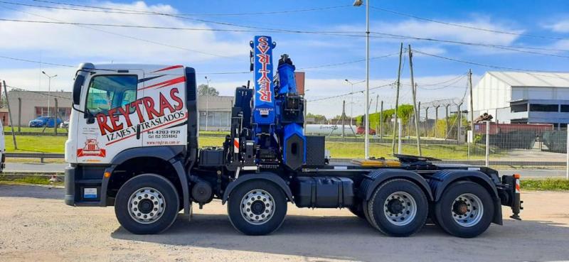 ALQUILER DE  CAMIÓN CON HIDROGRÚA DE 50 TONELAMETROS CON ARAÑA PORTA CONTENEDOR (EQ30)